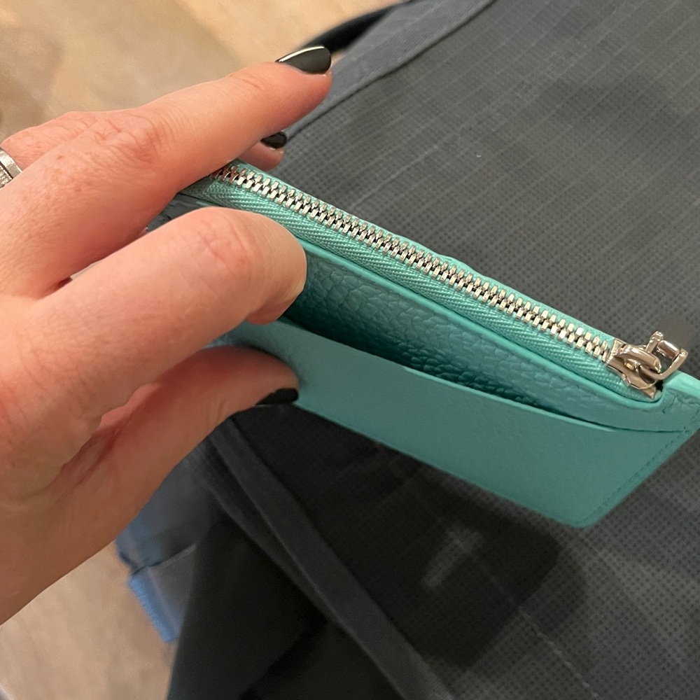 🩵 Authentic Tiffany & Co Wallet 🩵 - Picture 6 of 9